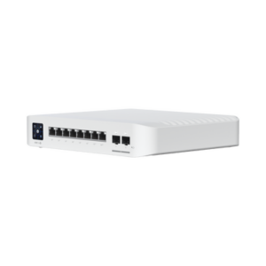 Switch UniFi Pro 8 PoE Administrable Capa 3, 8 puertos GbE | (6) puertos POE+ af|at y (2) puertos POE++ 802.3bt | (2) puertos SFP+ 10G | 120W de presupuesto POE