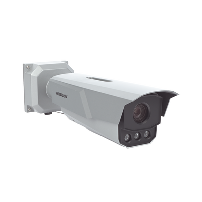 Cámara Bala IP ANPR | 4 MP | 3 Carriles | DARKFIGHTER | WDR 140 dB | IP67 | IK10 | Lente Mot. 8-32 mm | 50 m IR | 164 pies IR - Image 2