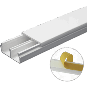 Canaleta en color blanco de PVC auto extinguible, con divisón 35 x 17, tramo de 6 pies, con cinta adhesiva (5301-21252)